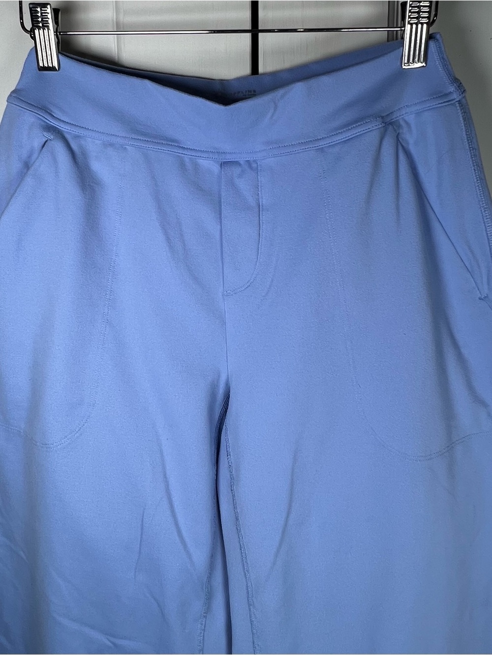 Offline By Aerie Women’s The Hugger Trouser Color Ocean Sky Size Small Short - Picture 4 of 9